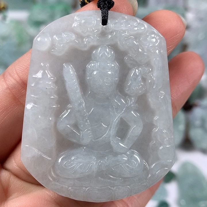 翡翠未镶嵌颈饰虚空藏福利