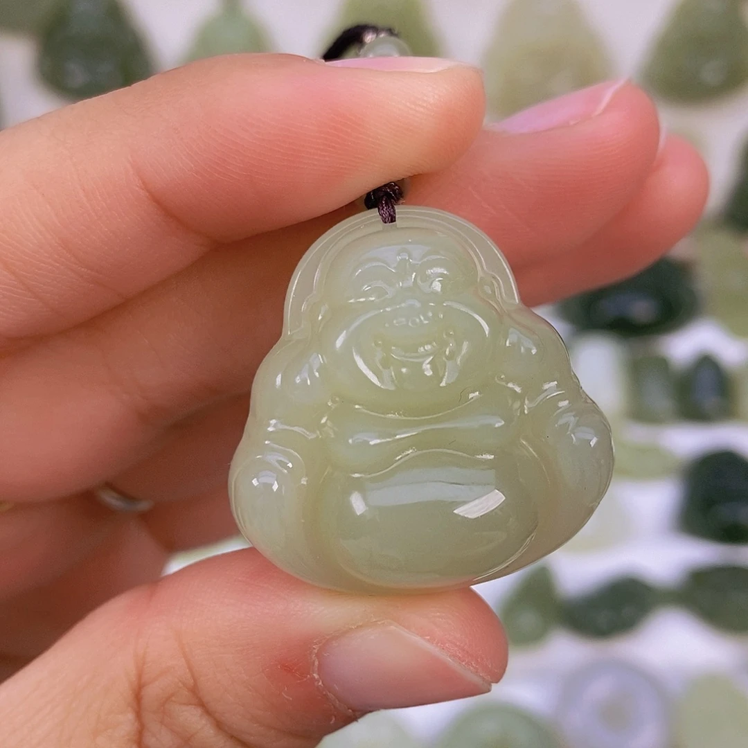 叁****和田玉未镶嵌颈饰