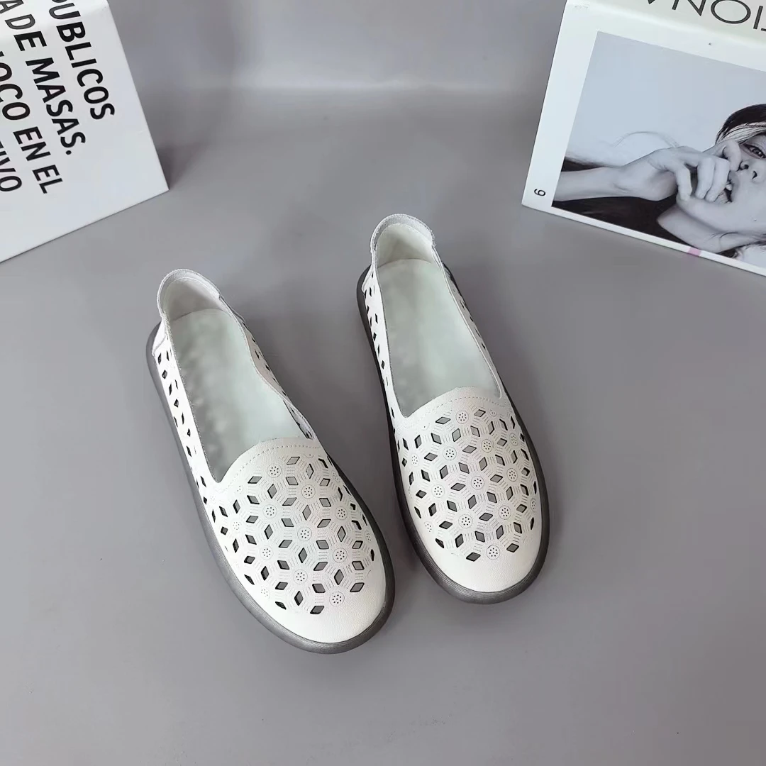 6601-1新款镂空舒适百搭软底一脚套洞洞妈妈鞋仓