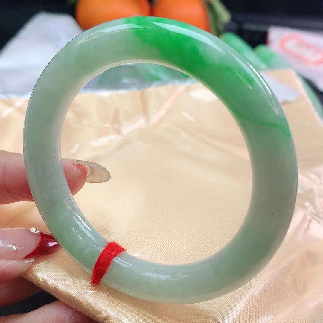 翡翠手镯未镶嵌0985圆条54