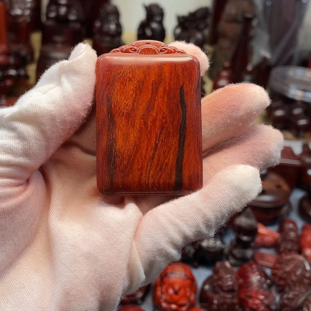 檀香紫檀（小叶紫檀）牌子