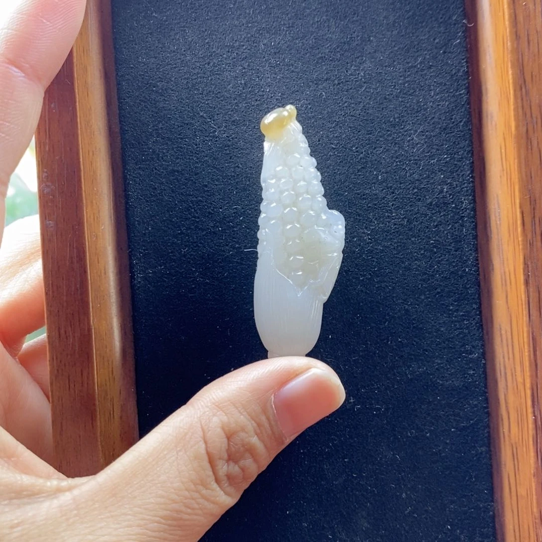 未镶嵌和田玉挂件