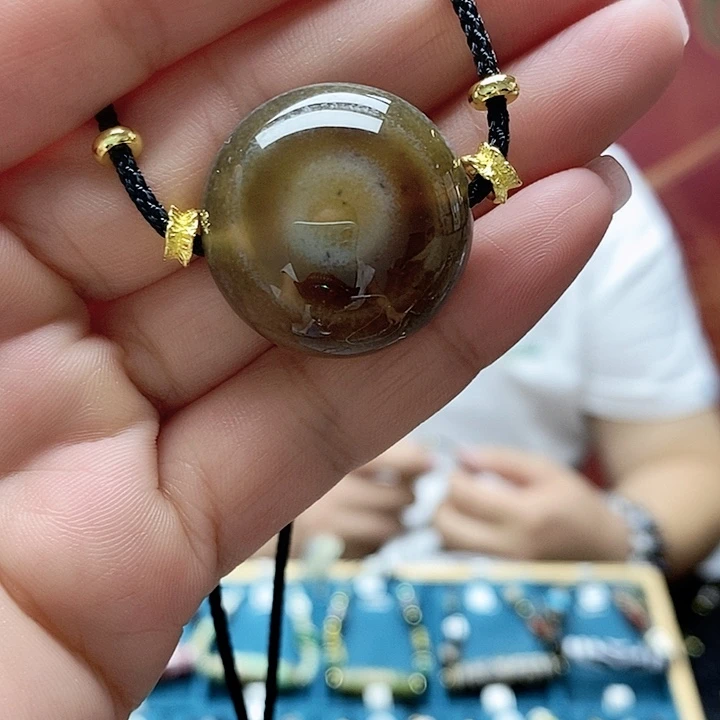 玛瑙/玉髓颈饰合金