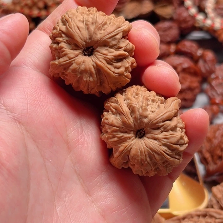 把件文玩核桃34尺寸野生凹底