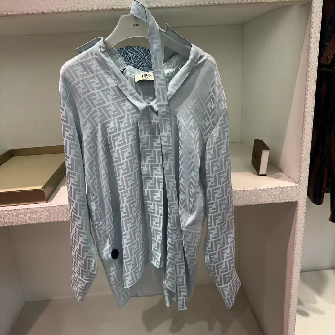 未使用 FENDI/芬迪 女士满标老花V领休闲衬衫