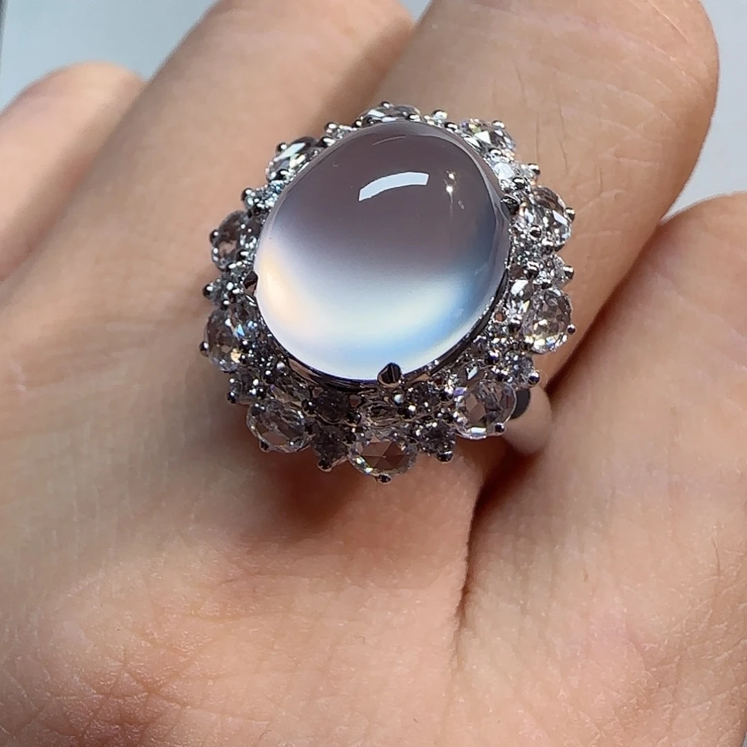 翡翠戒指18K金镶嵌戒指