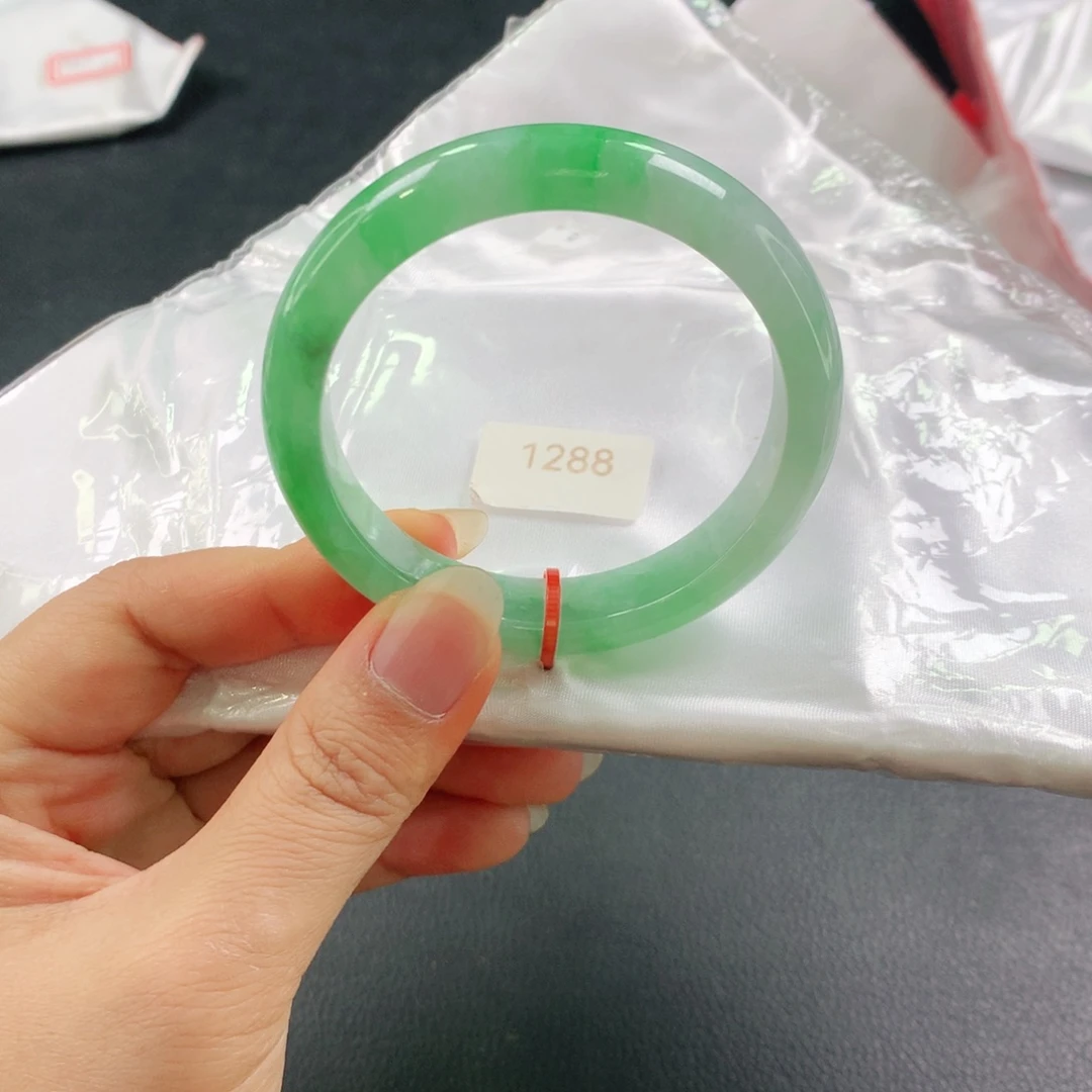 未镶嵌手镯翡翠冰绿03