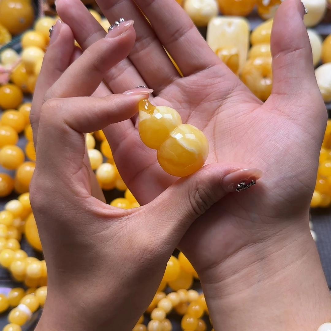 未镶嵌蜜蜡珠宝奇石