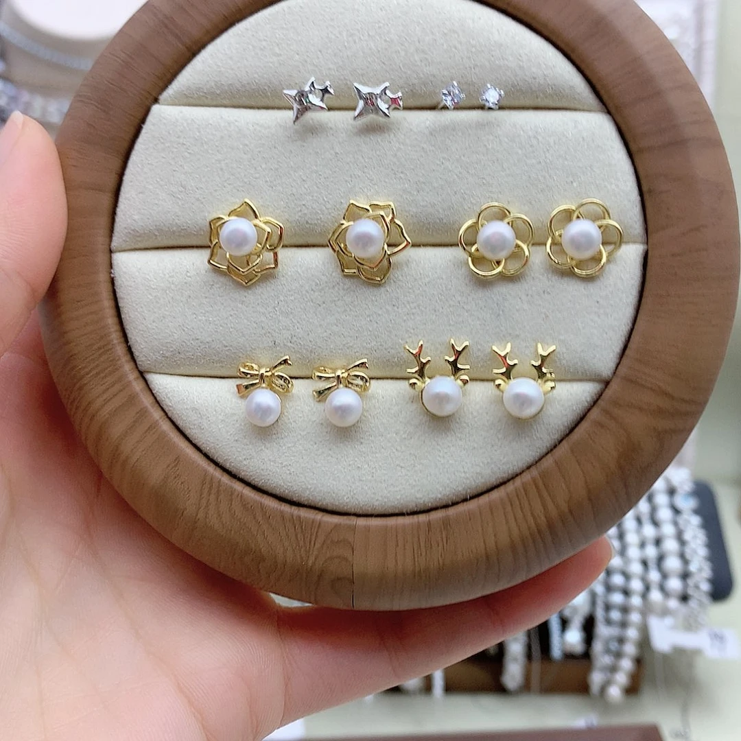 银S925镶嵌耳饰淡水珍珠