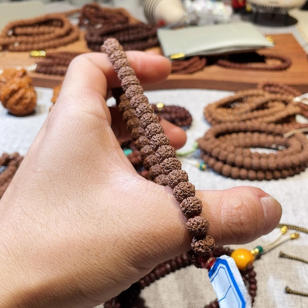 于***.金刚菩提吊坠平细手持