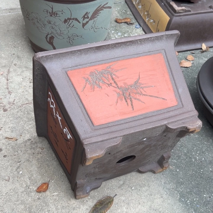 33红四方两个花盆花盆花盆