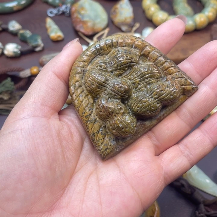 岫岩河磨玉（透闪石质玉）未镶嵌珠宝半成品