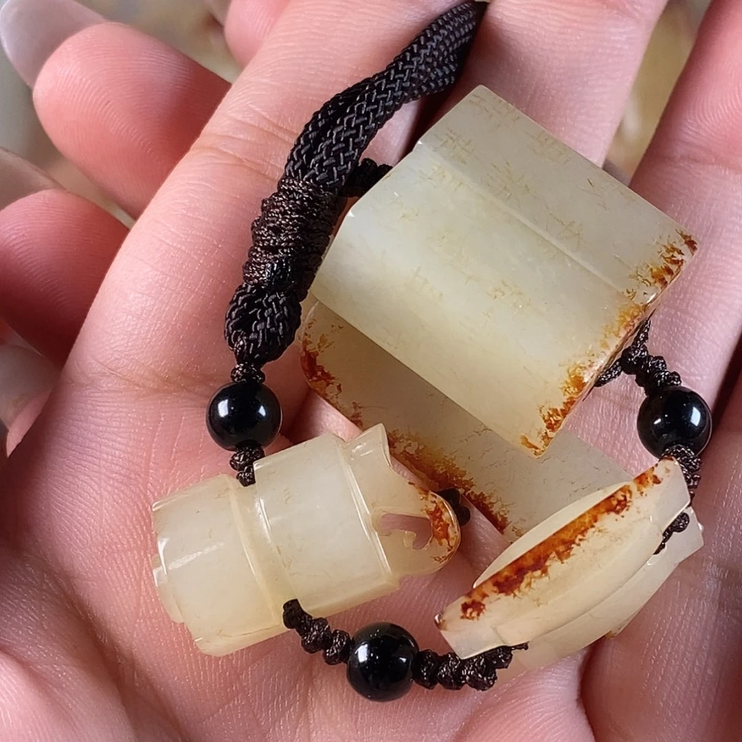 玉***缘和田玉未镶嵌挂件