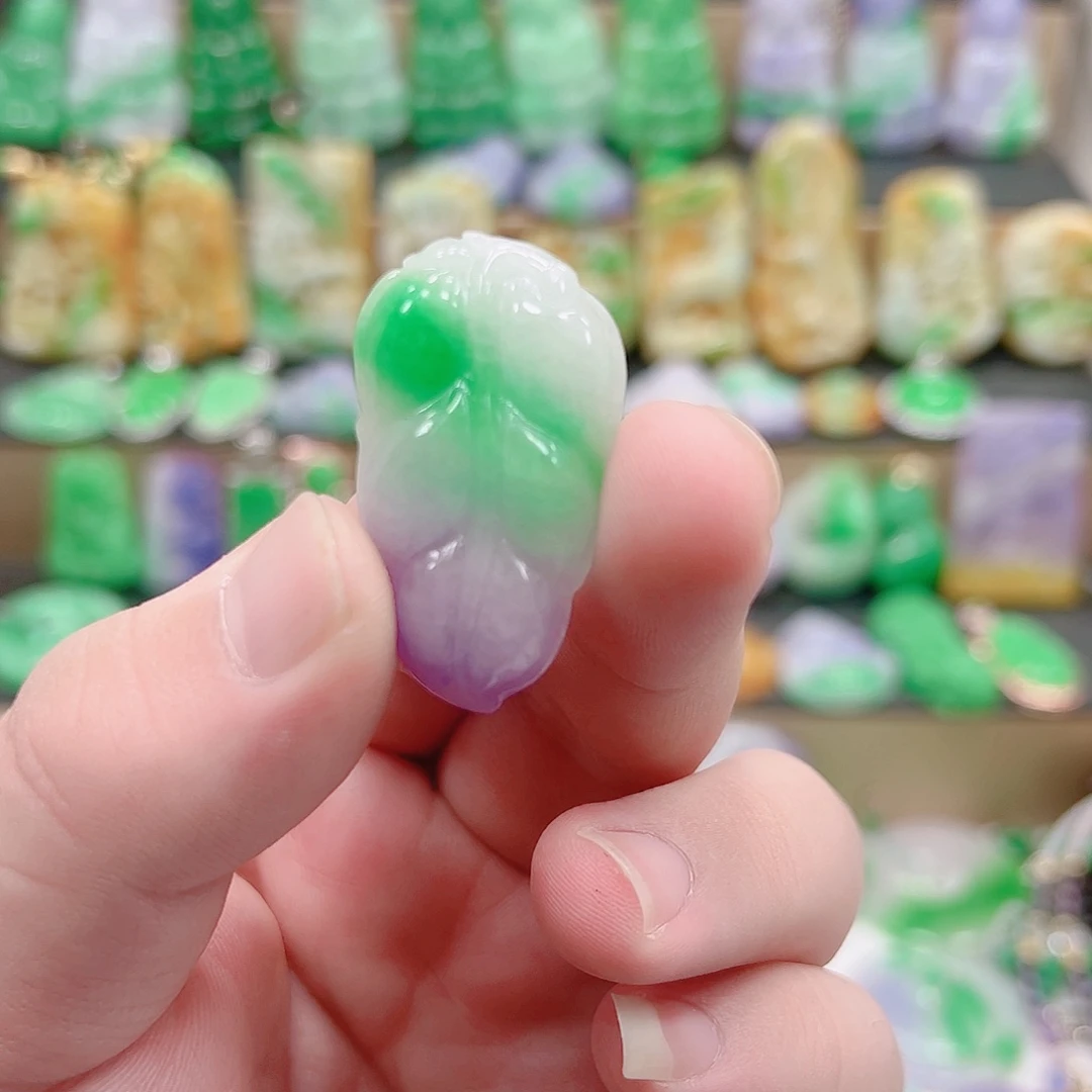 翡翠银S925镶嵌吊坠(赠链)