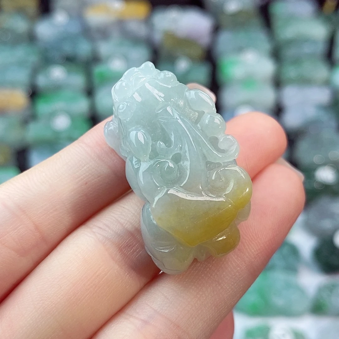 翡翠未镶嵌颈饰天然