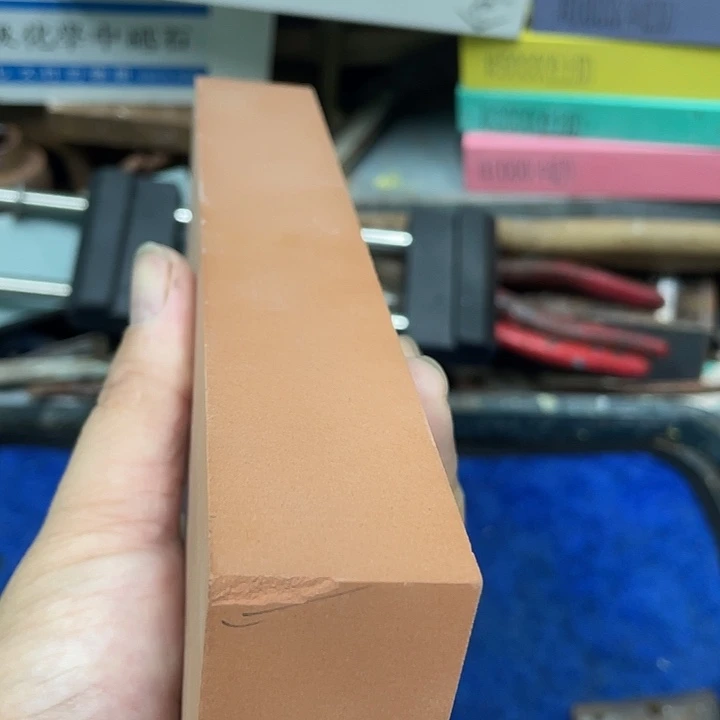 红*磨刀石下铁快瑕疵好用