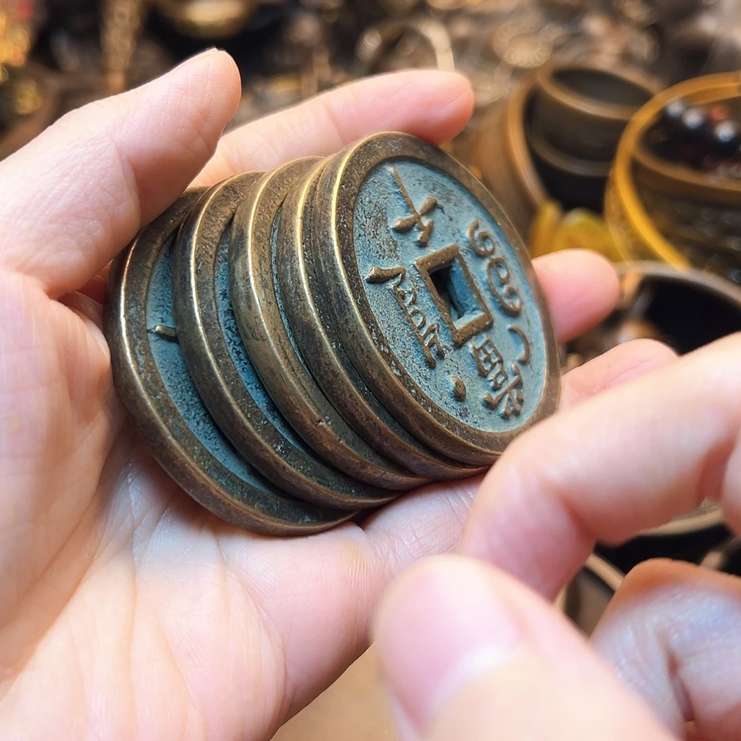 精美铜器工艺品等