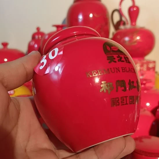 茶叶罐工厂倒闭清仓找有缘人