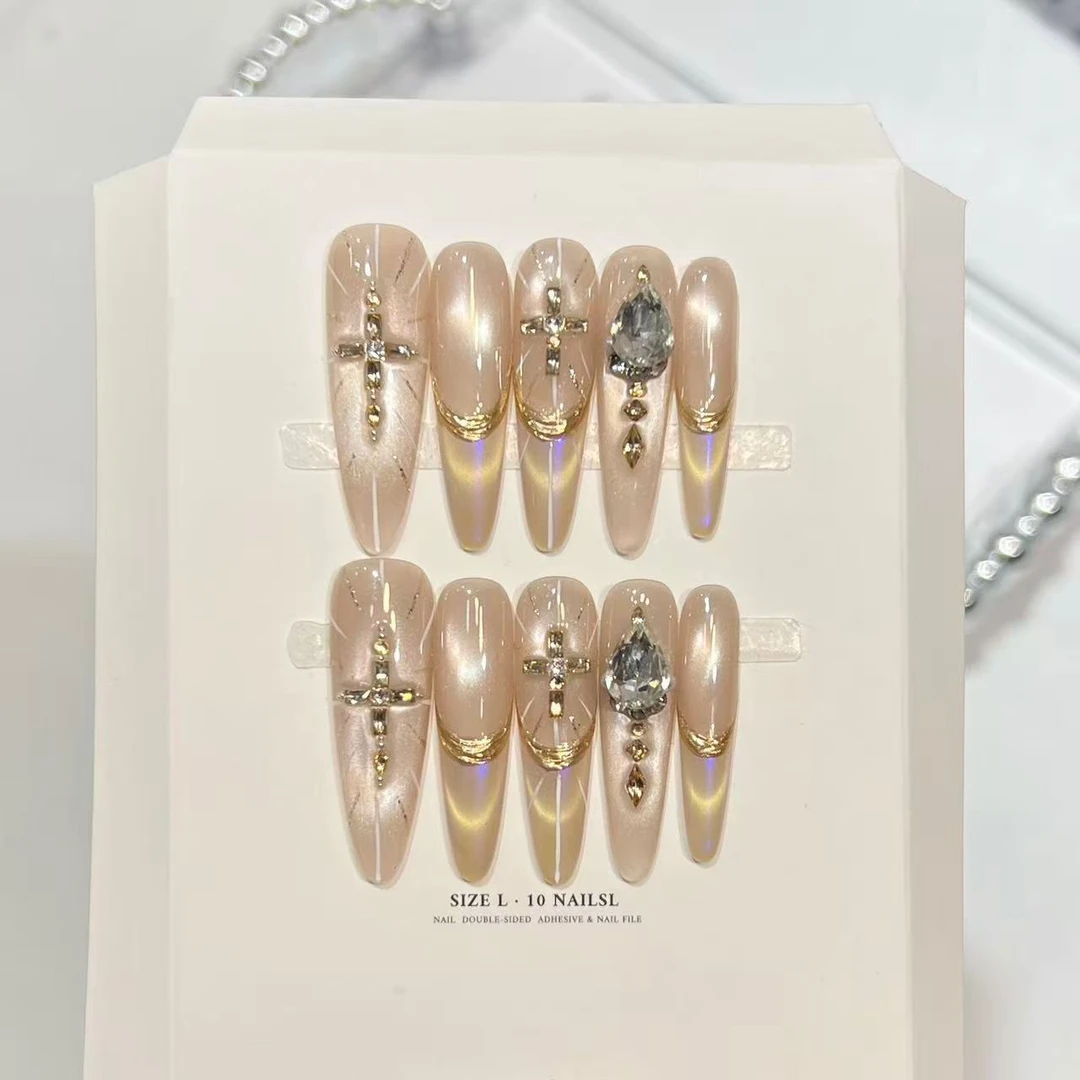 神谕圣光，猫眼超长尖形甲，华丽又不失高级感