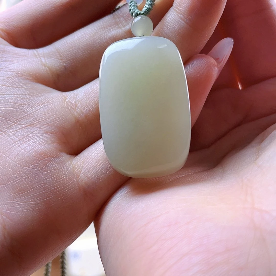 和田玉吊坠(赠链)未镶嵌?****?