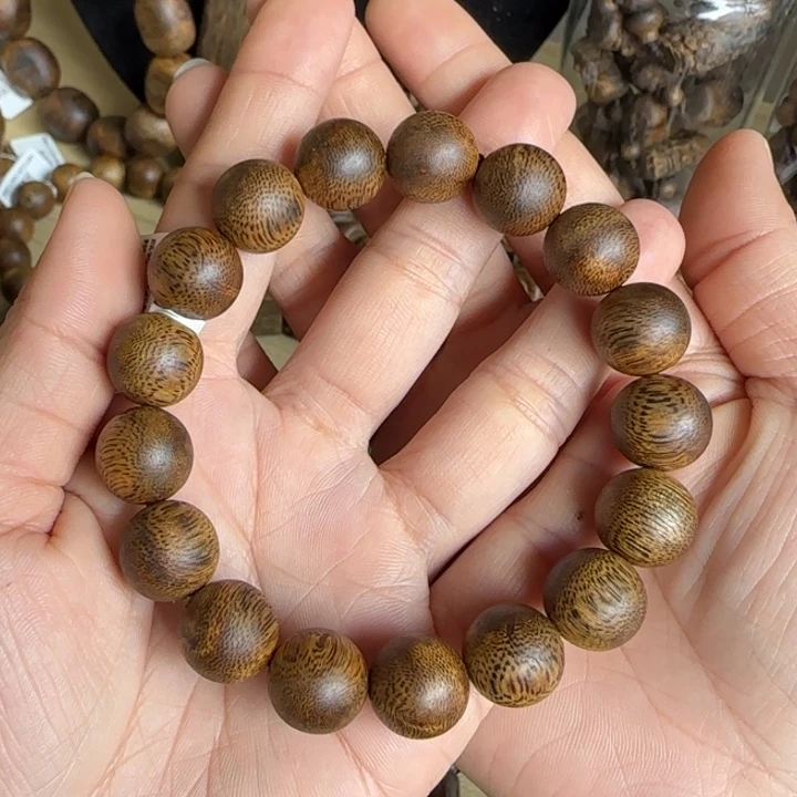 沉香手串陆河多样性发货一条卡13-13克