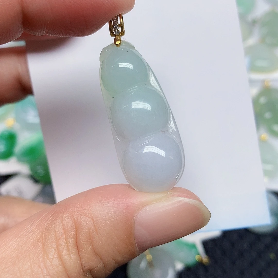 翡翠未镶嵌颈饰367899