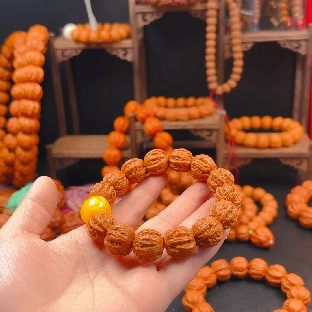 文玩核桃吊坠一**天核桃手串