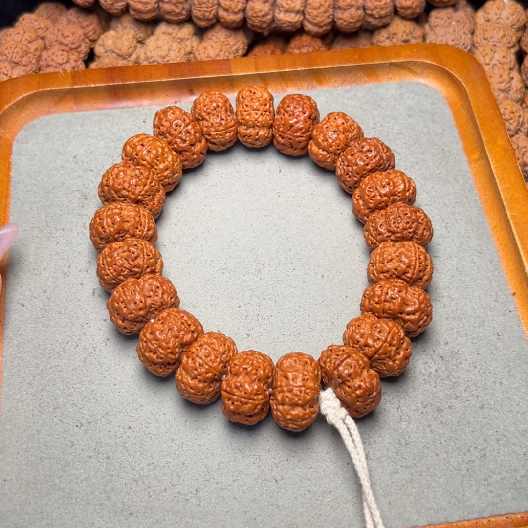 菩提8号金刚菩提梁爆肉梅花夹板手持23