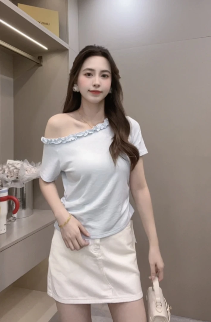 敏敏推荐【蓝云花漾】木耳边斜肩抽褶收腰短袖上衣t恤女2488