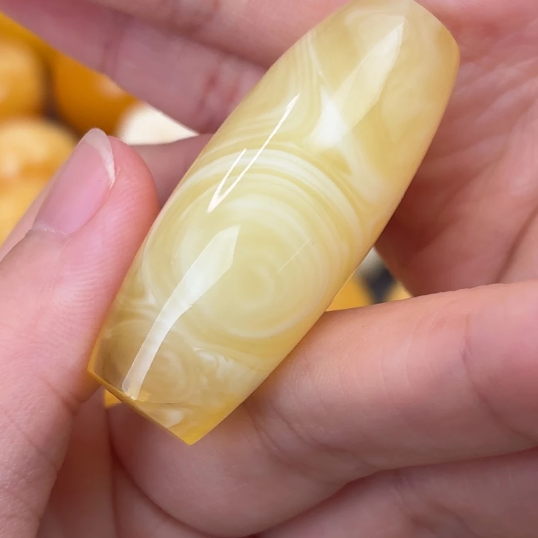 蜜蜡未镶嵌裸石大眼睛桶珠
