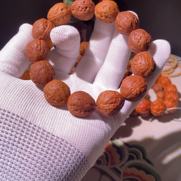 文玩核桃手串……38