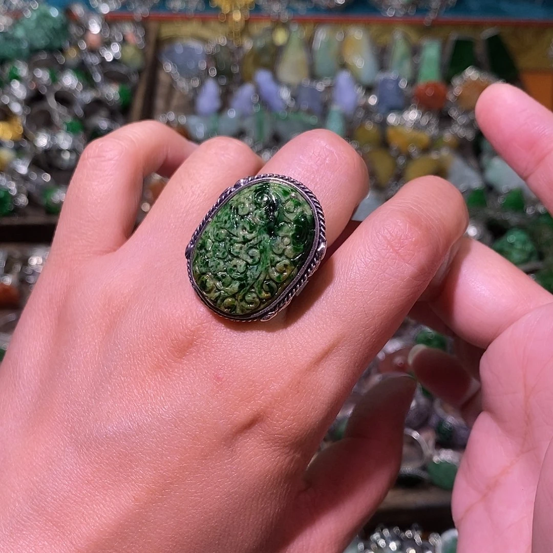 银S925镶嵌戒指翡翠一个炸炸炸