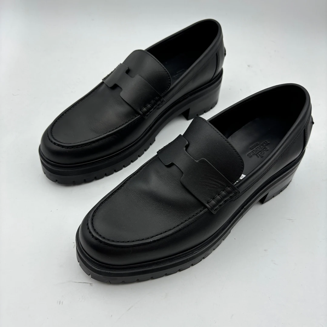 99新 Hermes/爱马仕 38码/hermes爱马仕乐福鞋/无盒/99新