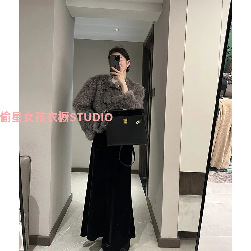 法式黑色丝绒鱼尾半身裙女秋冬赫本风高腰气质中长款加绒包臀长裙