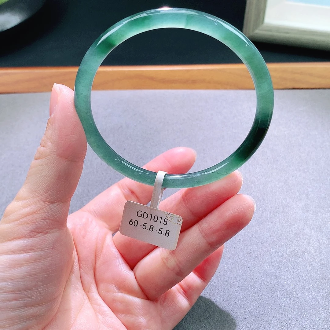 翡翠未镶嵌手镯天然翡翠手镯a货