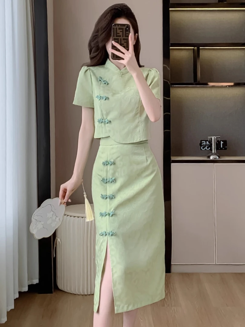 2025新款夏季气质显瘦法式修身开叉绿色轻熟风女神范两件套裙子女