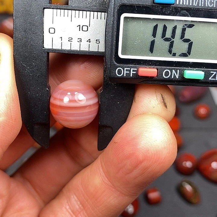 南红玛瑙未镶嵌车挂