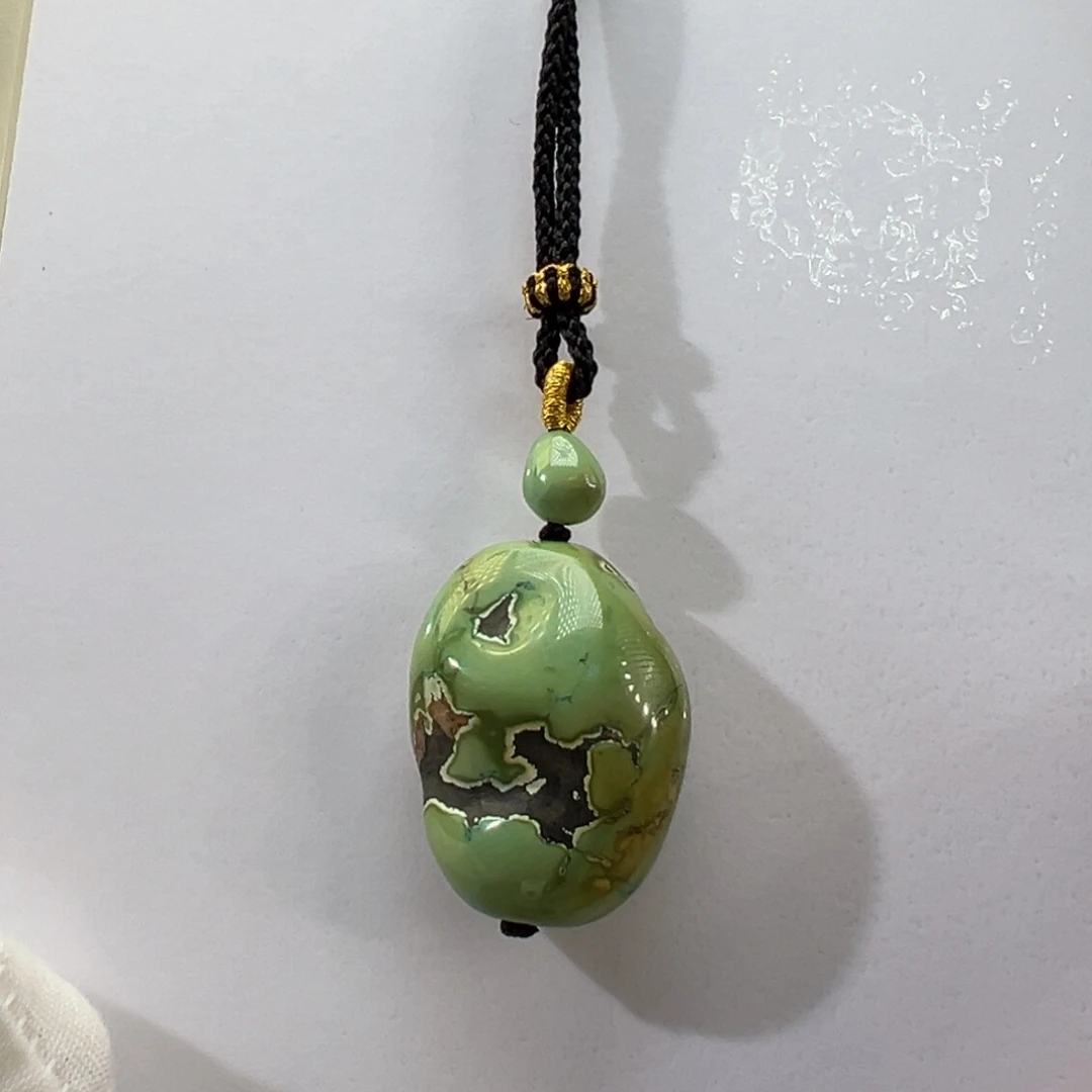 绿松石未镶嵌挂件