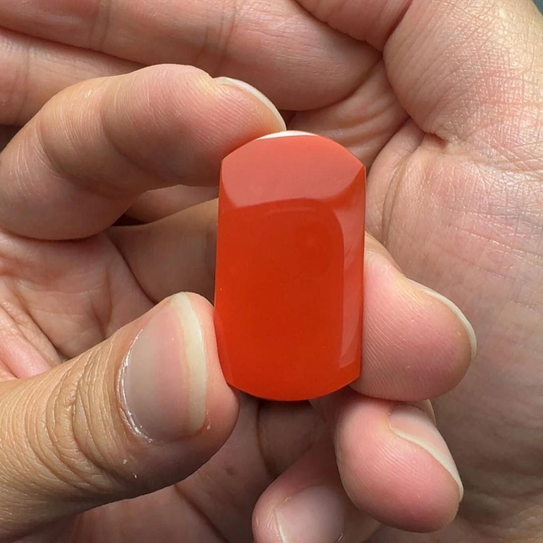 南红玛瑙未镶嵌颈饰独***？