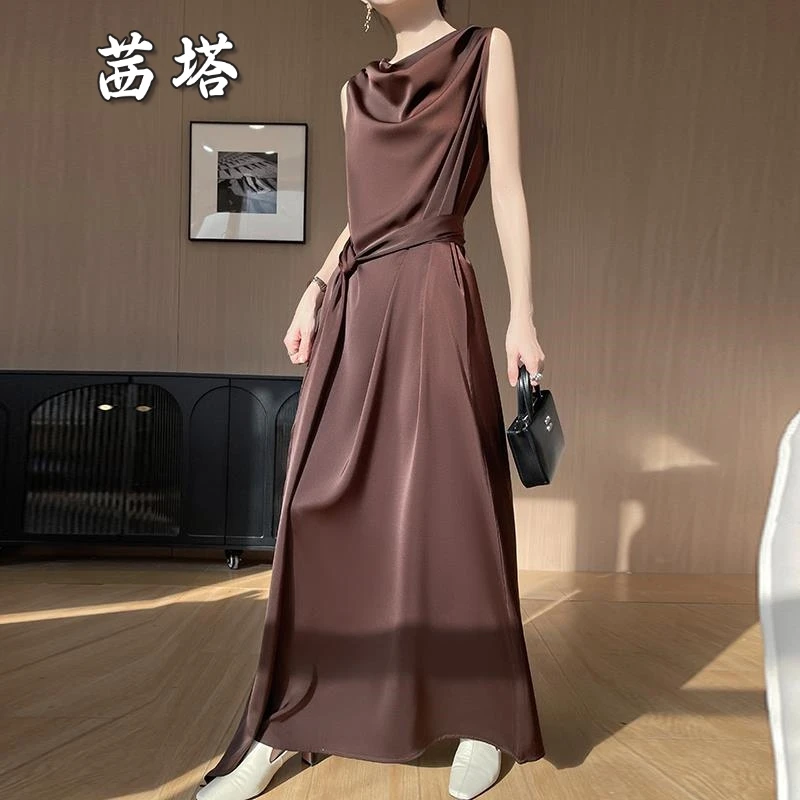 高级感无袖长裙缎面垂坠感丝滑光泽感高级法式背心连衣裙荡领裙子