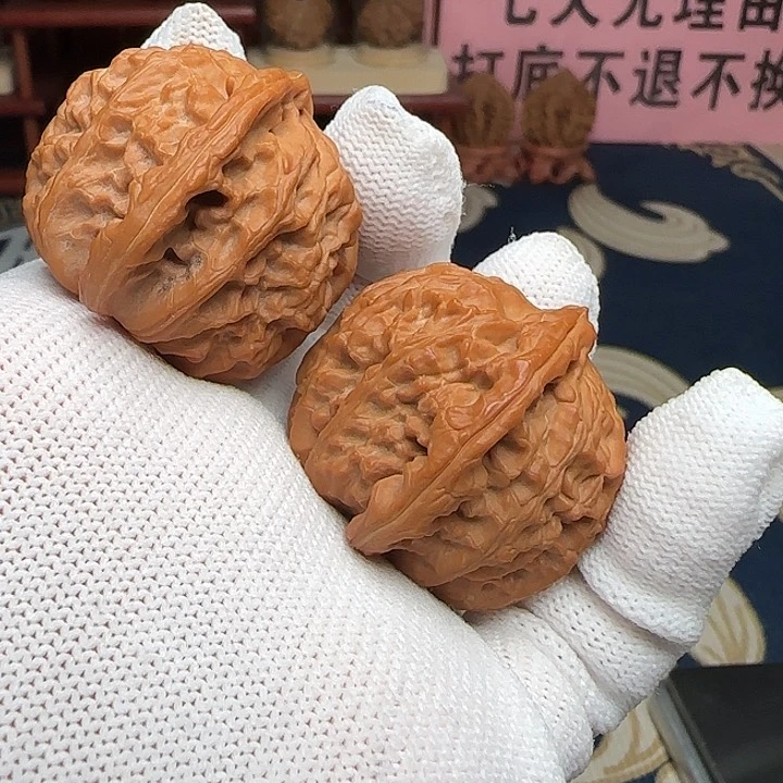 桃核吊坠全品白狮子37尺福利