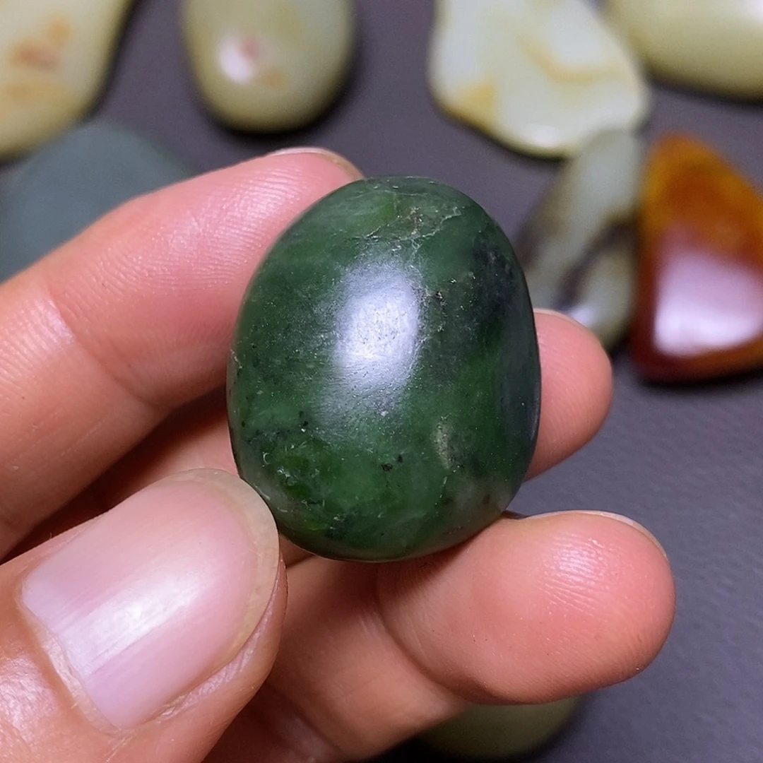未镶嵌和田玉（糖玉）挂件
