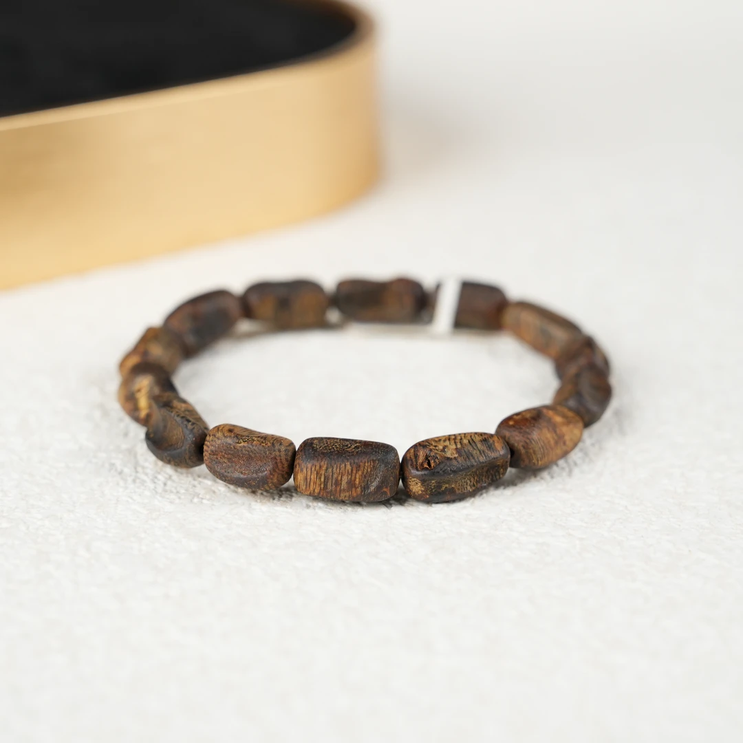 沉香虫漏随型单圈（小）约6mm多样性发货发其一 JSCX001853