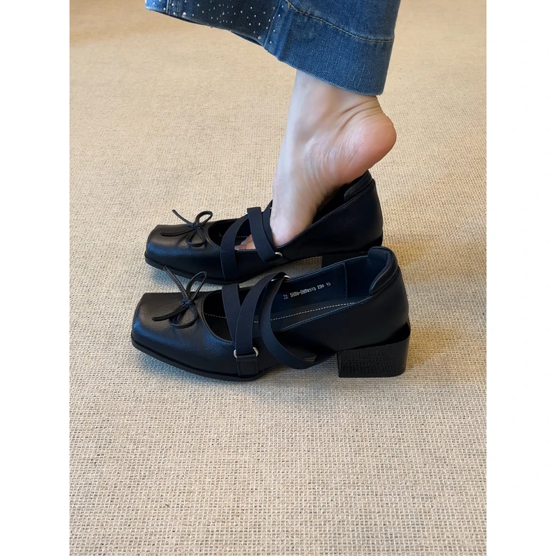 nnmiss·34-39/4.5cm复古方头猪鼻子蝴蝶结浅口松紧带粗跟通勤单鞋