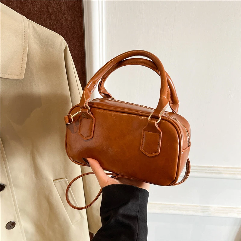 高级感手提保龄球包包女秋冬2024新款潮复古小方包百搭单肩斜挎包