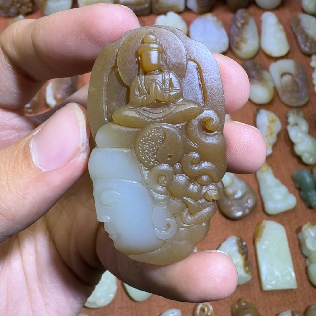 和田玉未镶嵌颈饰