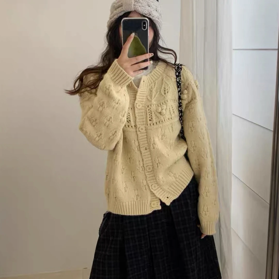 甜美慵懒风针织毛衣外套女秋冬新款宽松镂空钩花立体球球上衣#82