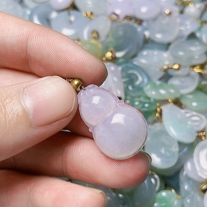 翡翠未镶嵌颈饰天然A货翡翠