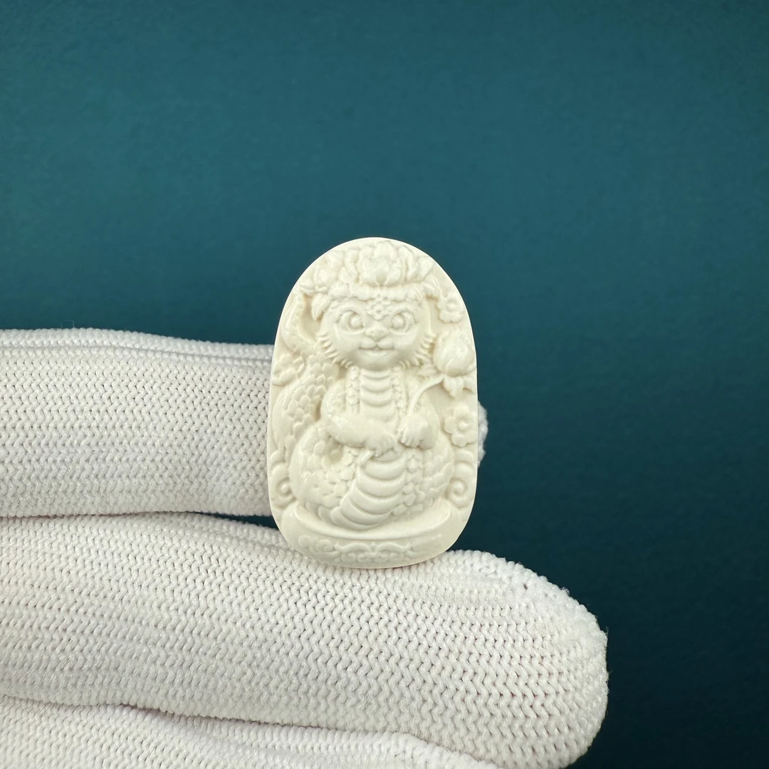 H40-80天然猛犸牙 雕刻牌19*29.5*8.5mm支持鉴定假一罚十