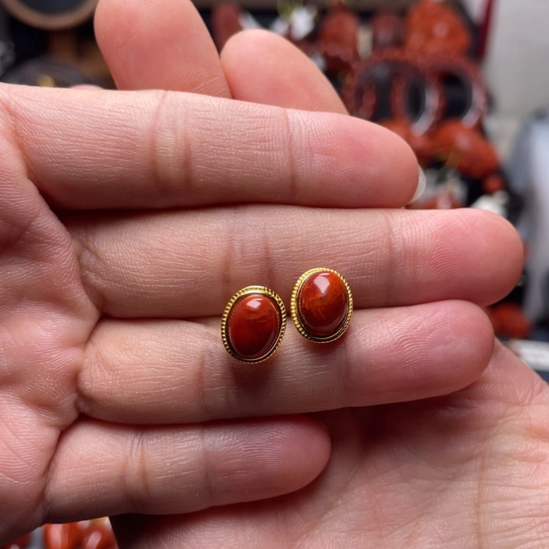 【闪购商品】银S925镶嵌蛋面耳钉南红玛瑙